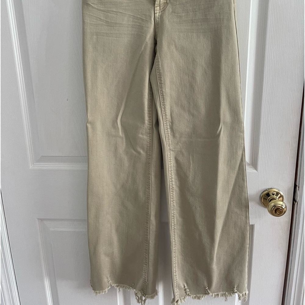Khaki pants